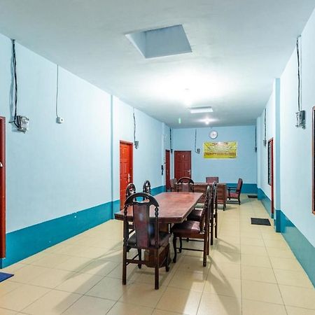 红多兹伊斯兰酒店-棉兰塞提阿布迪路3号 外观 照片